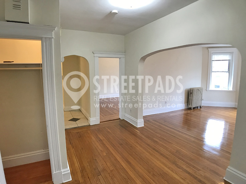 Photos of apartment on Euston St.,Brookline MA 02446