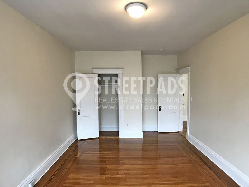 Photos of apartment on Euston St.,Brookline MA 02446