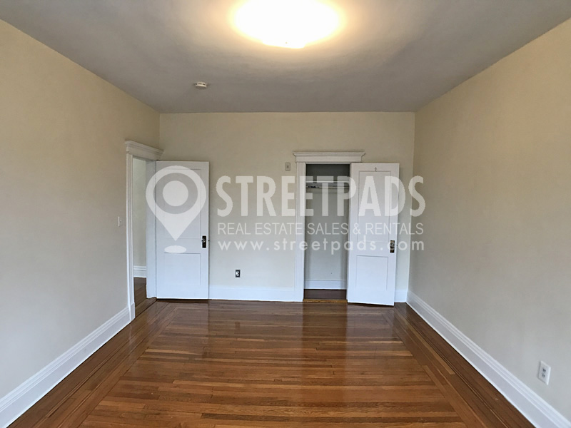 Photos of apartment on Euston St.,Brookline MA 02446
