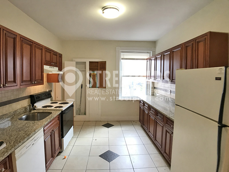 Photos of apartment on Euston St.,Brookline MA 02446