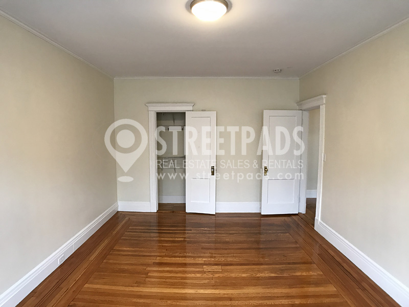 Photos of apartment on Euston St.,Brookline MA 