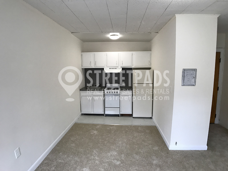Photos of apartment on Winthrop St.,Brookline MA 02446