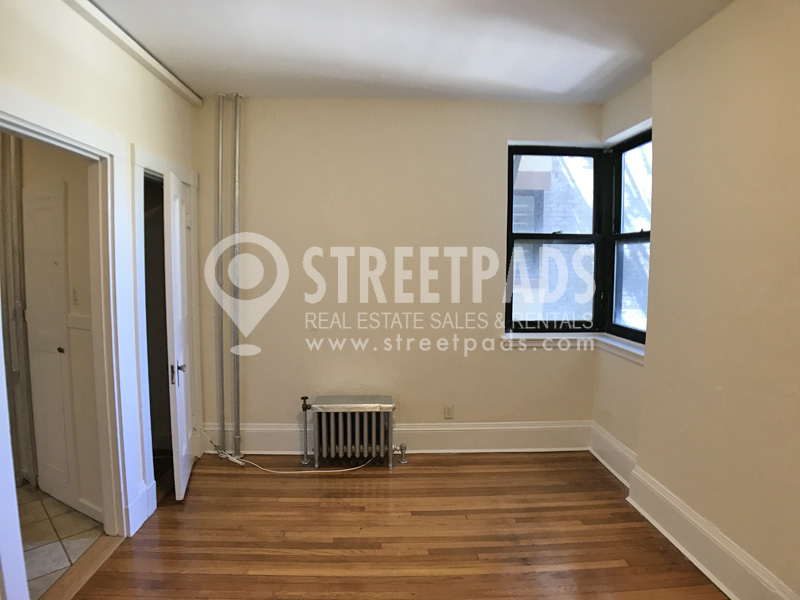 504 Beacon St, Fenway