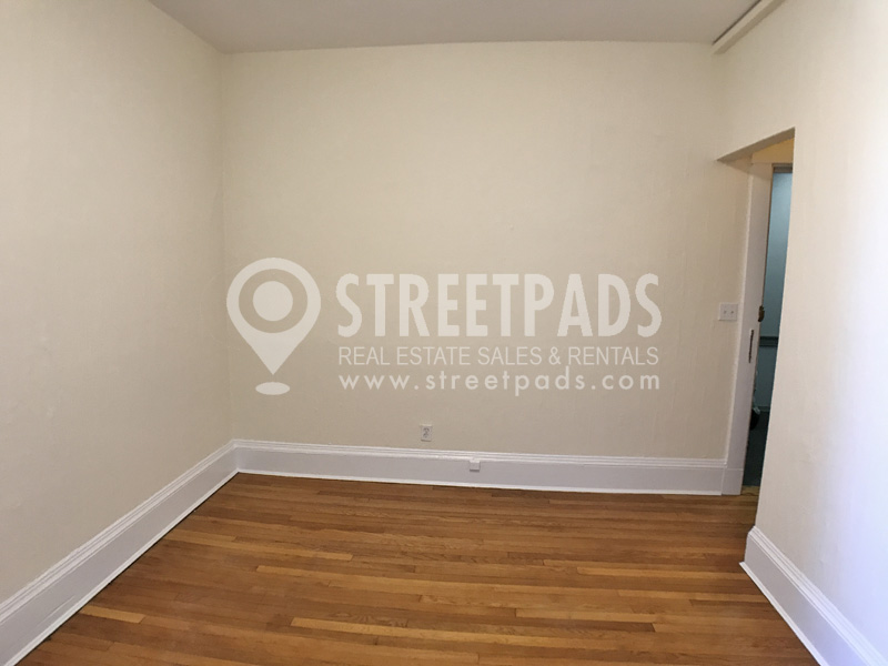 504 Beacon St, Fenway