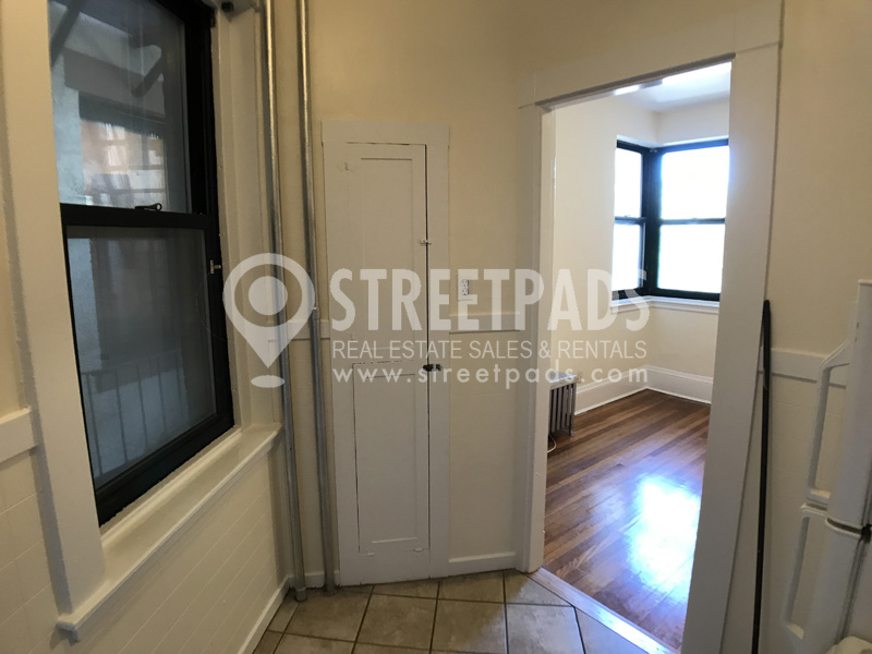 504 Beacon St, Fenway