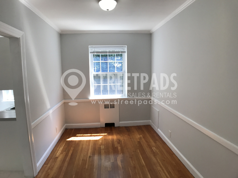 1135 Beacon St, Coolidge Corner