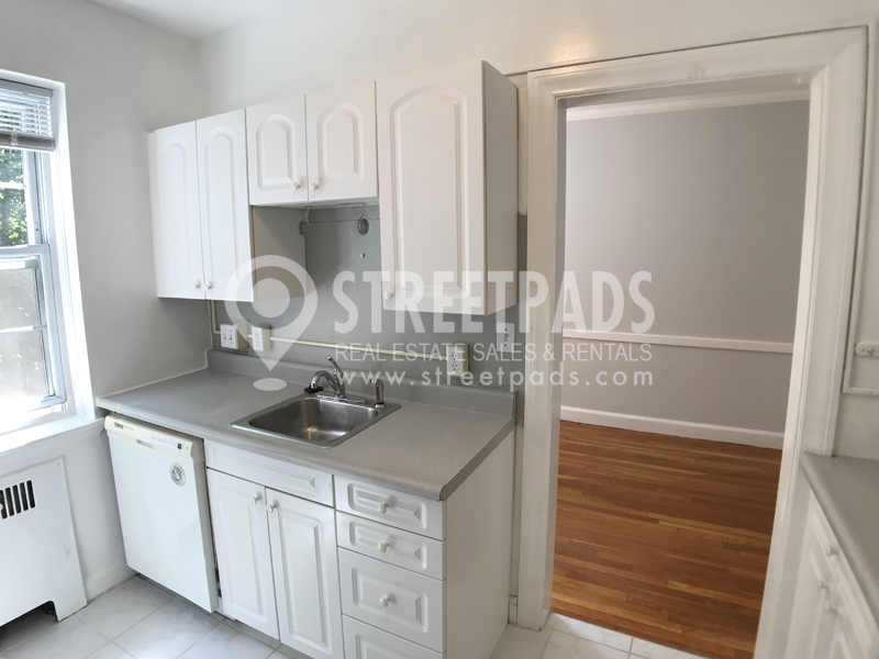 1135 Beacon St, Coolidge Corner