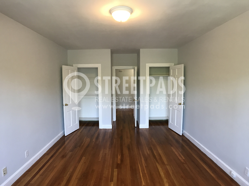 1135 Beacon St, Coolidge Corner