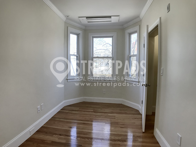 Photos of apartment on Harris St.,Brookline MA 02446