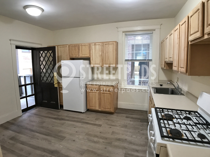 Photos of apartment on Longwood Ave.,Brookline MA 02446