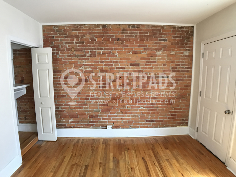 Photos of apartment on Aspinwall Ave.,Brookline MA 02446