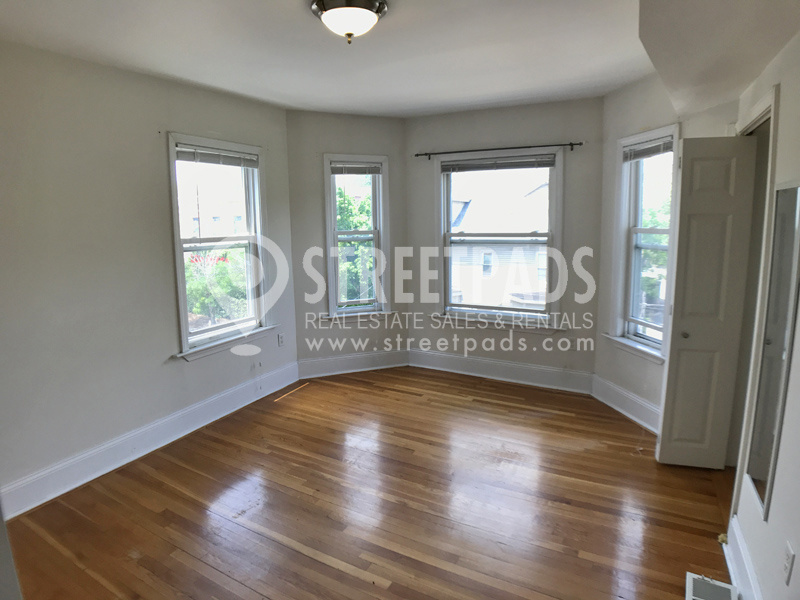 Photos of apartment on Aspinwall Ave.,Brookline MA 02446