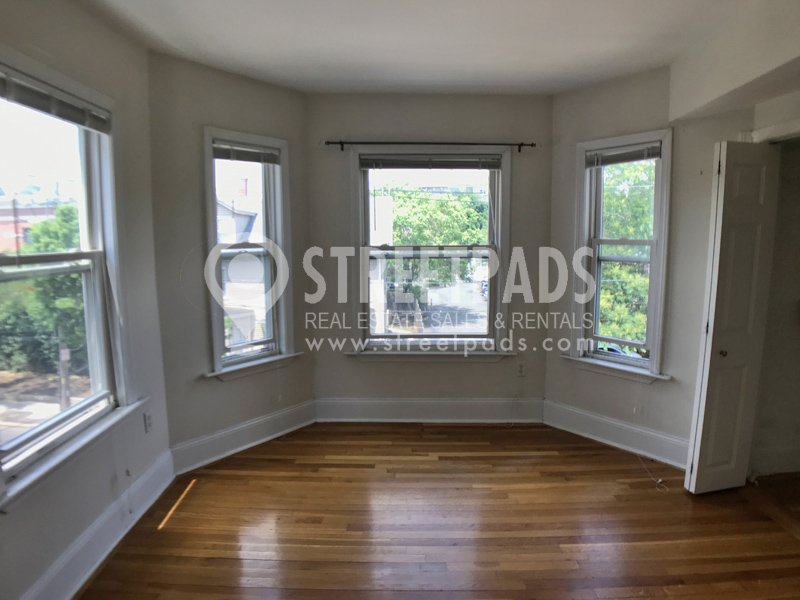 Photos of apartment on Aspinwall Ave.,Brookline MA 02446