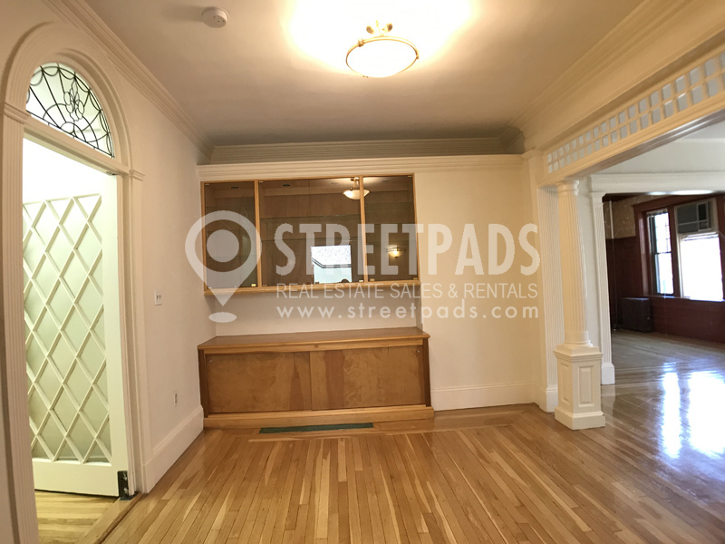 4.5 bed, 2 bath apartment for rent at 109 Saint Paul St Unit 2, Coolidge Corner — photo 19 of 57