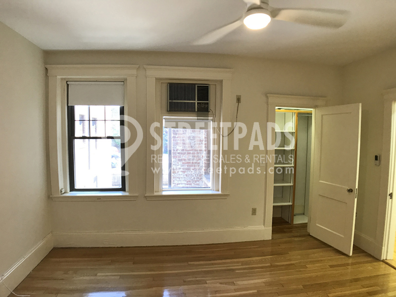 4.5 bed, 2 bath apartment for rent at 109 Saint Paul St Unit 2, Coolidge Corner — photo 26 of 57