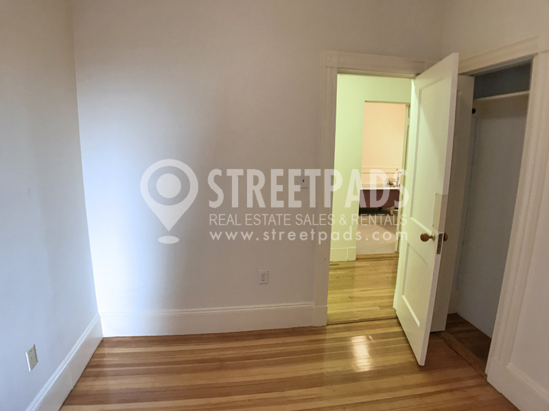 4.5 bed, 2 bath apartment for rent at 109 Saint Paul St Unit 2, Coolidge Corner — photo 29 of 57