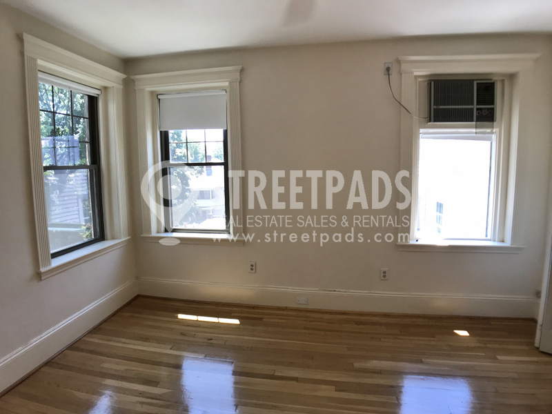 4.5 bed, 2 bath apartment for rent at 109 Saint Paul St Unit 2, Coolidge Corner — photo 39 of 57