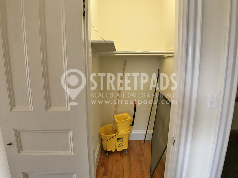 504 Beacon St, Fenway