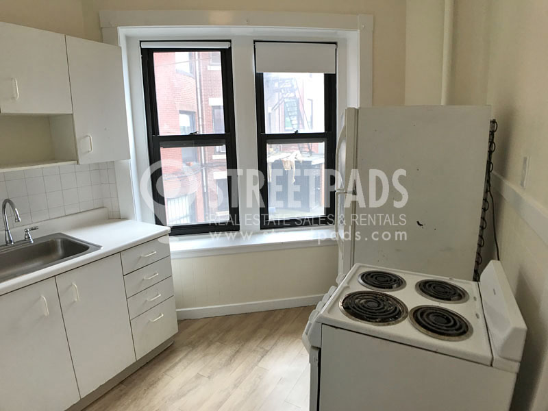 504 Beacon St, Fenway