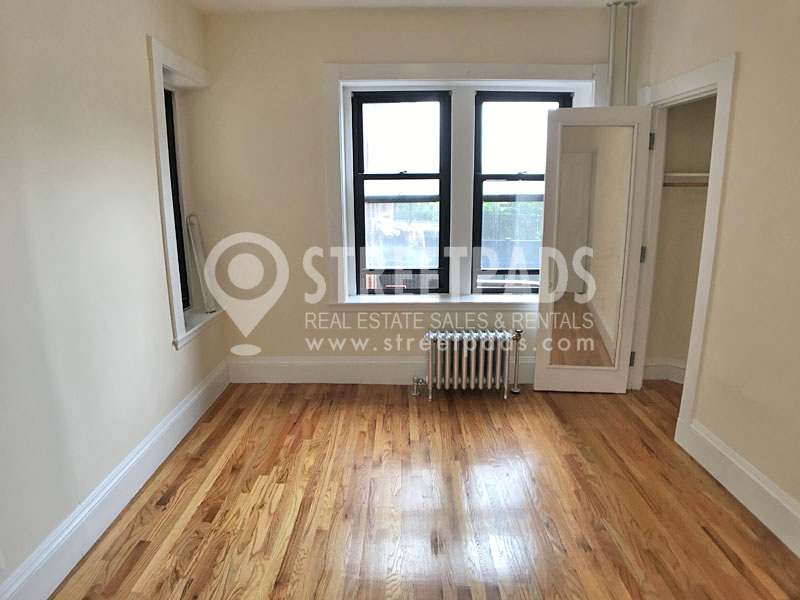 504 Beacon St, Fenway