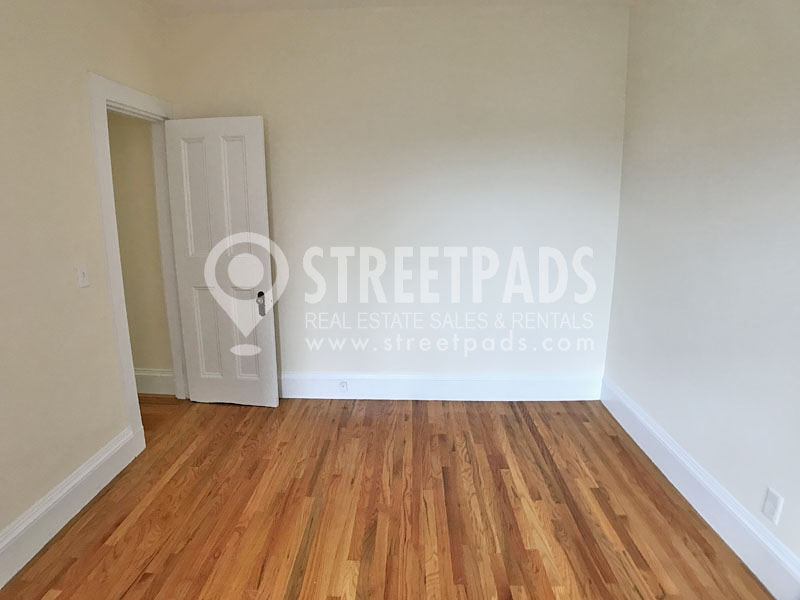 504 Beacon St, Fenway