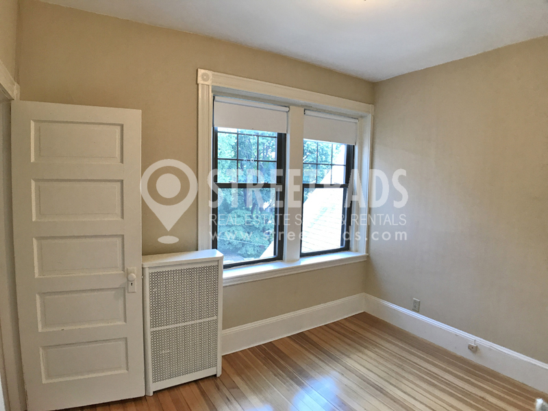 Photos of apartment on Saint Paul St.,Brookline MA 02446