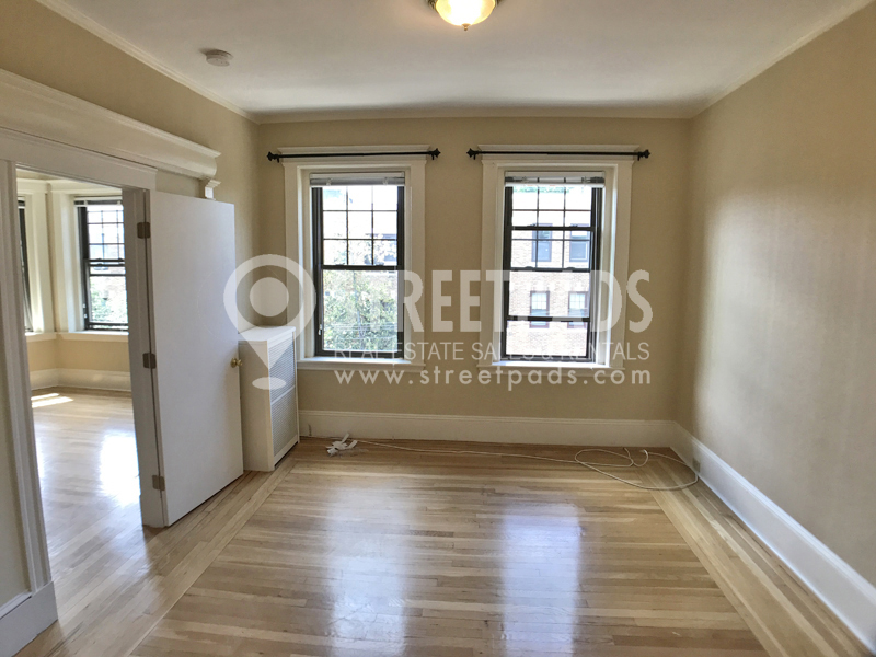 Photos of apartment on Saint Paul St.,Brookline MA 02446
