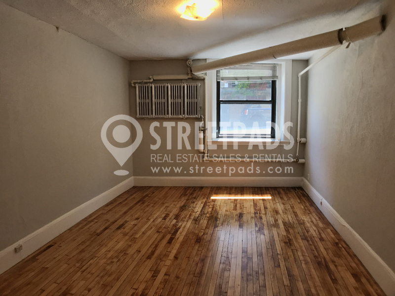 9 Sewall Ave, Coolidge Corner