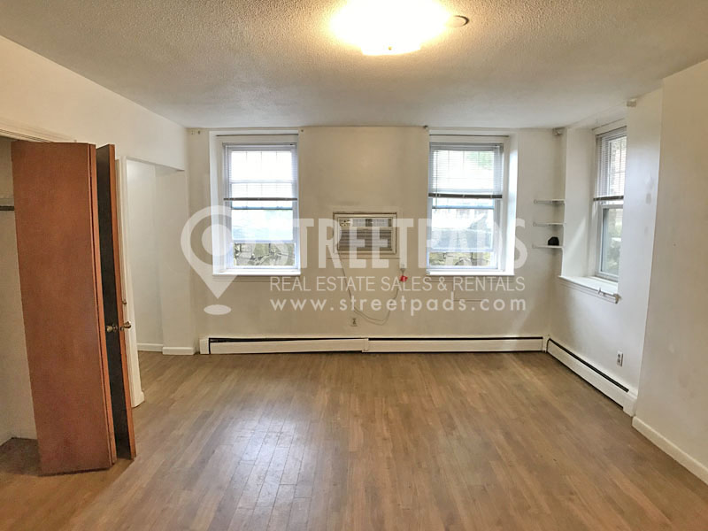 Pictures of  property for rent on Commonwealth Ave., Boston, MA 02135