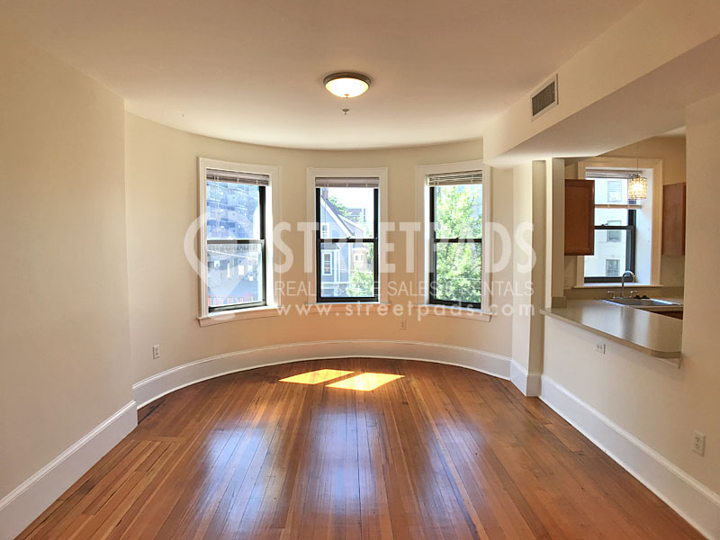 881 Massachusetts Ave, Central Square