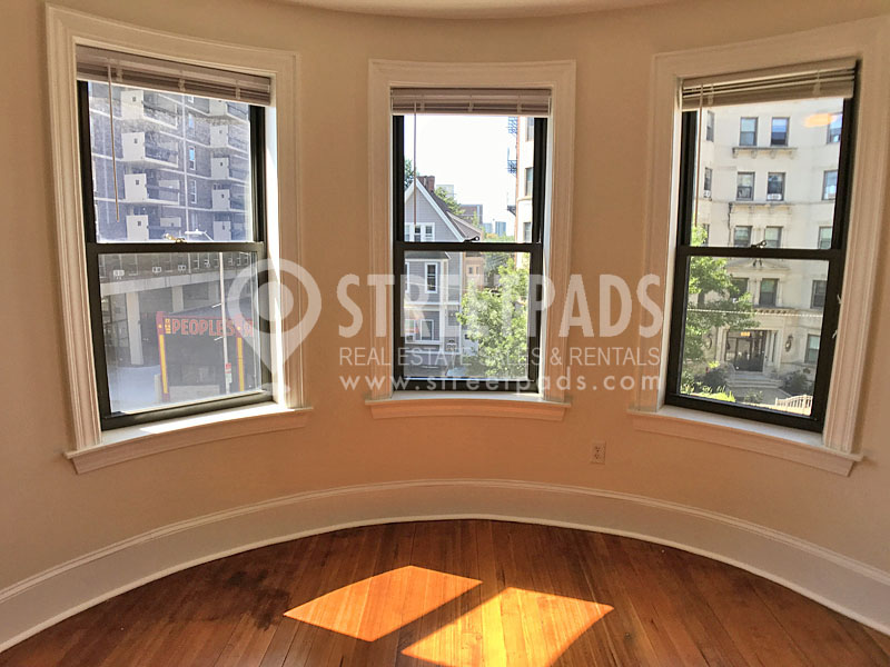 881 Massachusetts Ave, Central Square