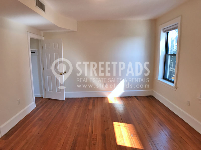 881 Massachusetts Ave, Central Square