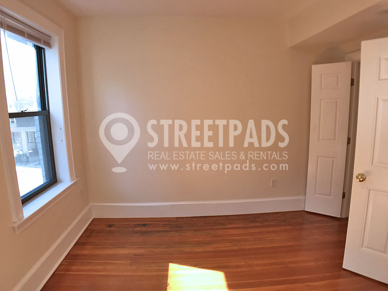 881 Massachusetts Ave, Central Square