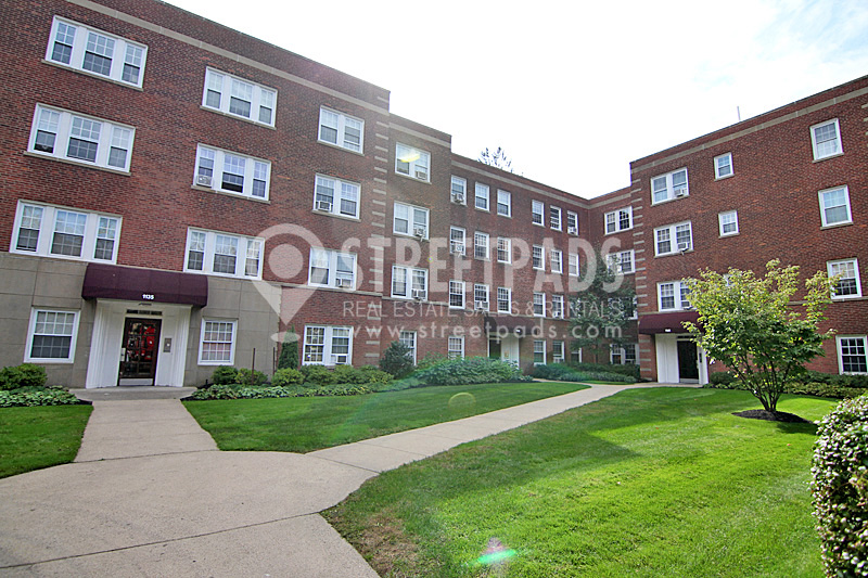 Photos of apartment on Beacon St.,Brookline MA 02446