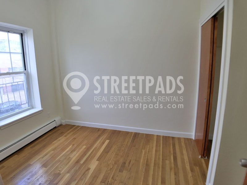 176 North Beacon St, Brighton