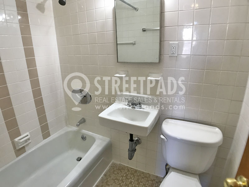 172 North Beacon St, Brighton