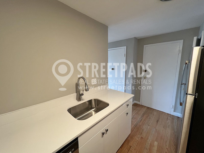 Photos of apartment on Evergreen St.,Boston MA 02130