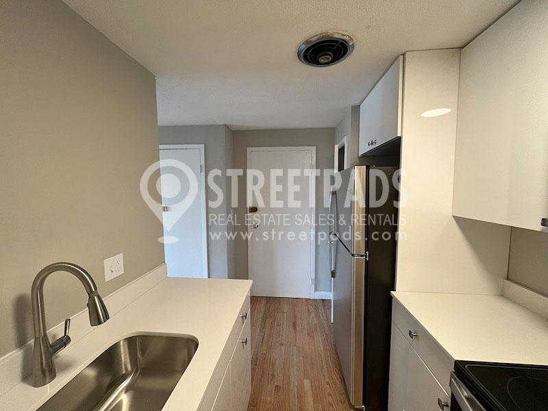 Photos of apartment on Evergreen St.,Boston MA 02130