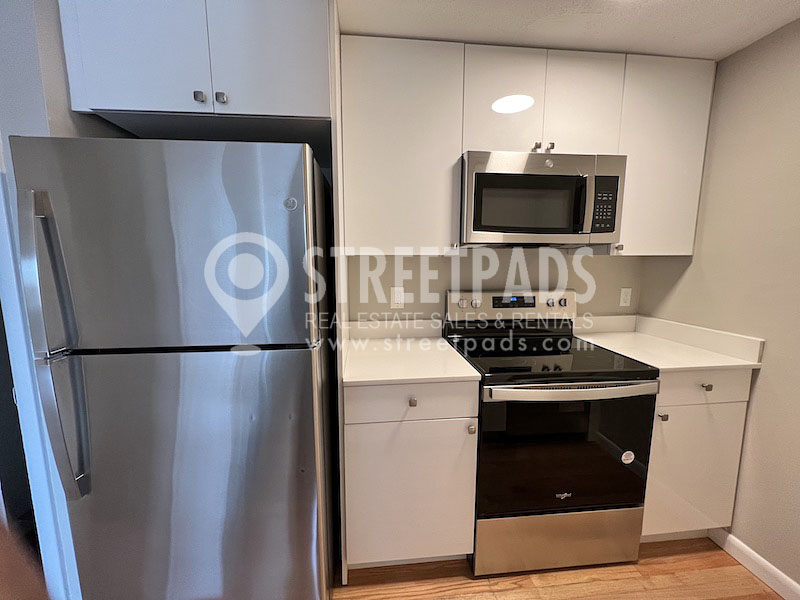 Photos of apartment on Evergreen St.,Boston MA 02130