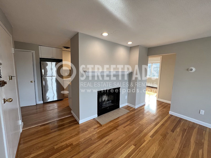 Photos of apartment on Evergreen St.,Boston MA 02130