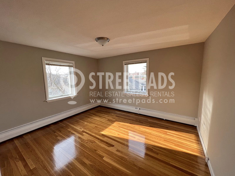 Photos of apartment on Evergreen St.,Boston MA 02130