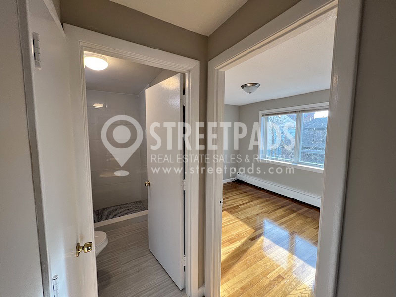 Photos of apartment on Evergreen St.,Boston MA 02130