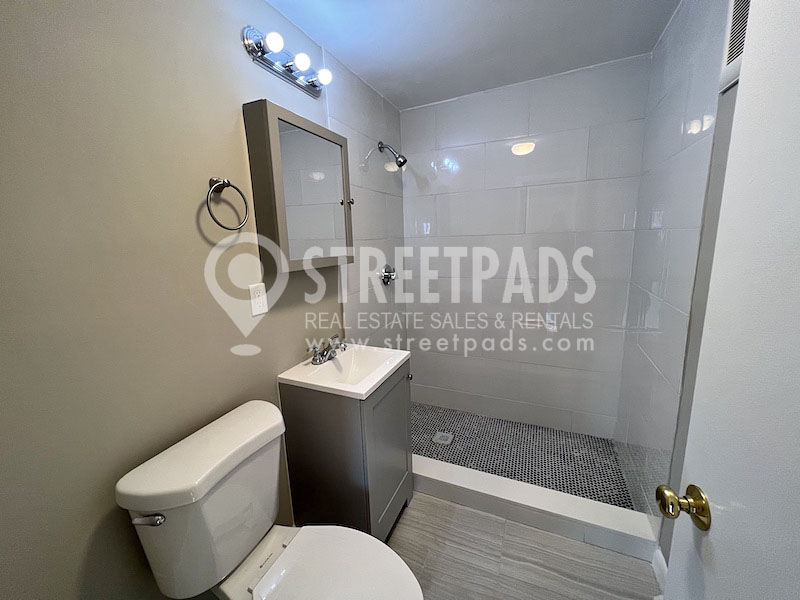 Photos of apartment on Evergreen St.,Boston MA 02130