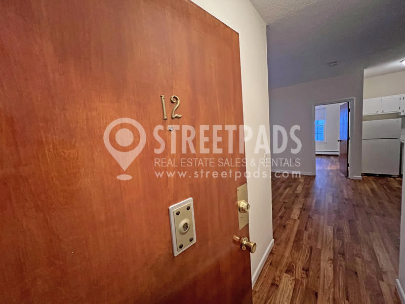 66 South St, Jamaica Plain