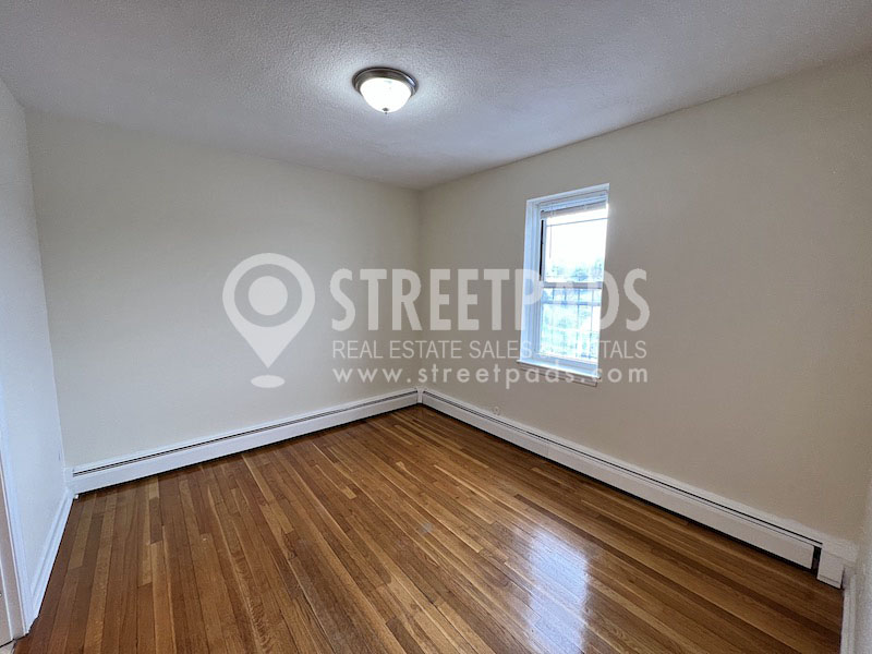 168 North Beacon St, Brighton