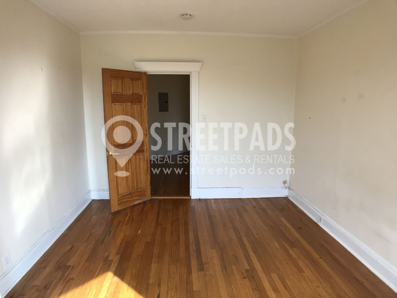Photos of apartment on Riverway,Boston MA 02115