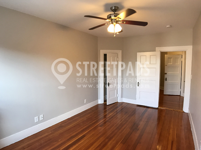 9 Sewall Ave, Coolidge Corner