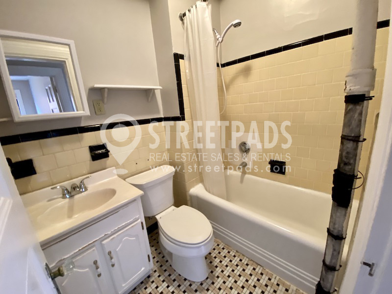 9 Sewall Ave, Coolidge Corner