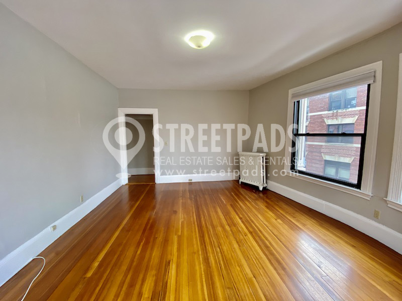 9 Sewall Ave, Coolidge Corner