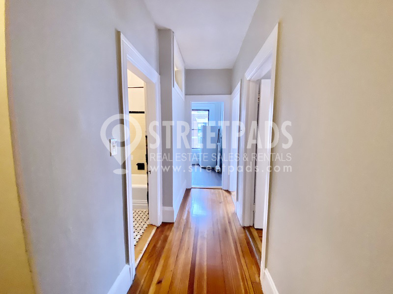 9 Sewall Ave, Coolidge Corner